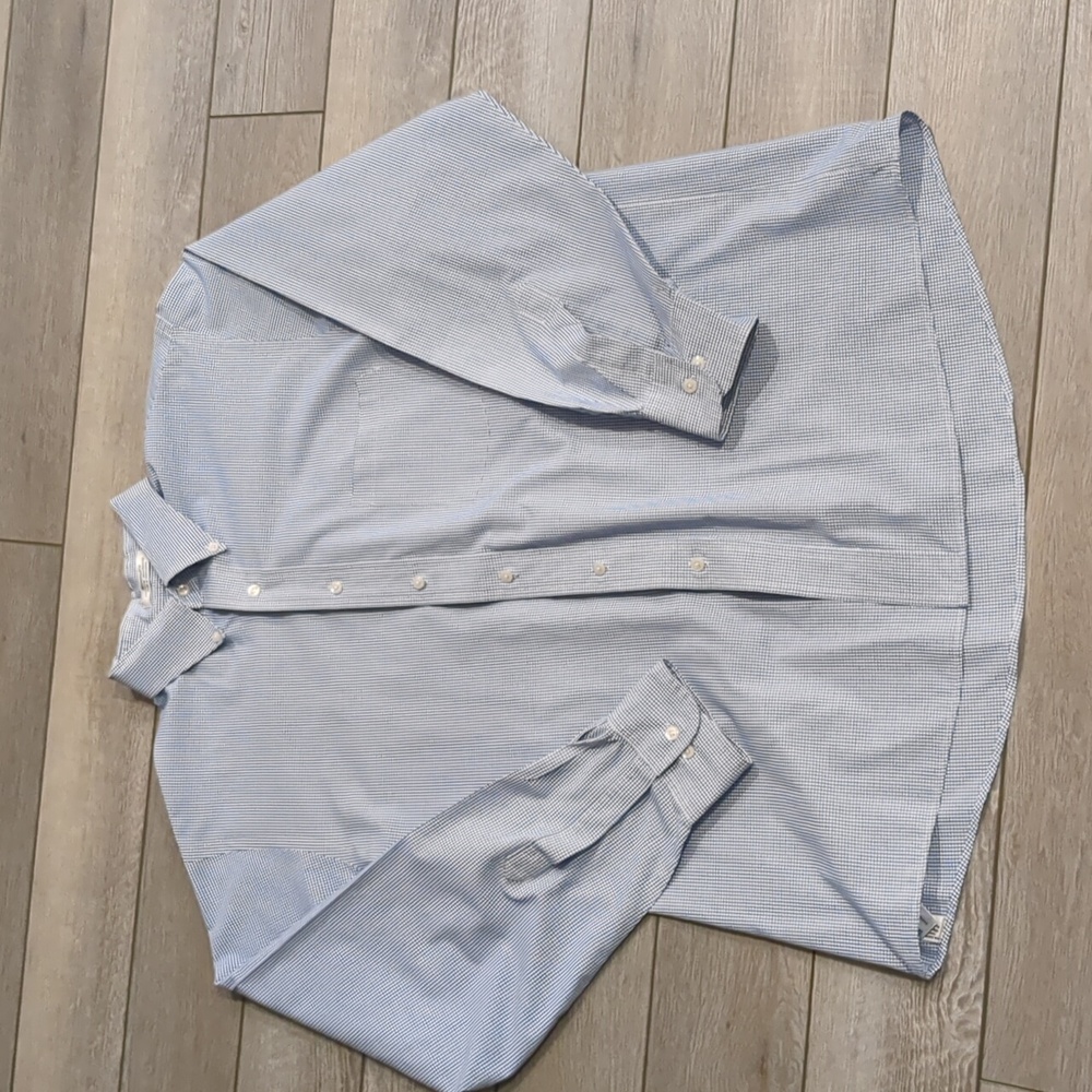 ✨3 FOR $30✨EUC Button Down Dress Shirt